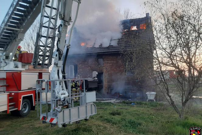 Pożar domku jednorodzinnego w miejscowości Tupadły