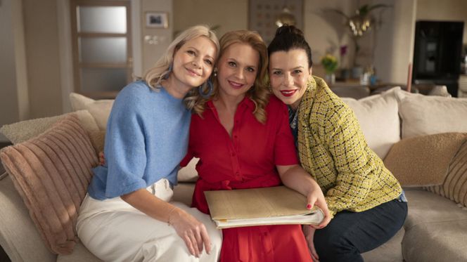 Rodzinka.pl nowy 17 sezon. Natalia (Małgorzata Kożuchowska), Maria (Agata Kulesza), Viola (Magdalena Stużyńska) 