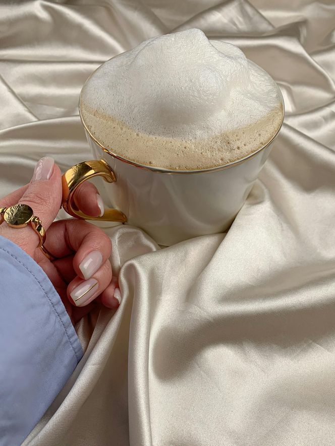 Szukasz idealnego manicure’u na lato? Te kolory pięknie podkreślą wakacyjną opaleniznę