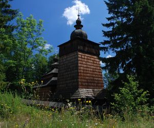 Ta małopolska wieś ma burzliwą historię. W PRL-u przekształcono tam cerkiew w owczarnię