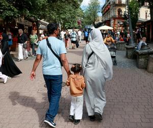 Arabowie szturmują Zakopane. Ten filmik to hit internetu. Dosłownie tak to wygląda