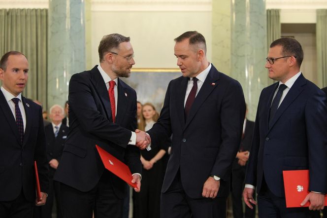 Prezydent Karol Nawrocki powołał swoich współpracowników. „Polscy patrioci i ludzie ciężkiej pracy”