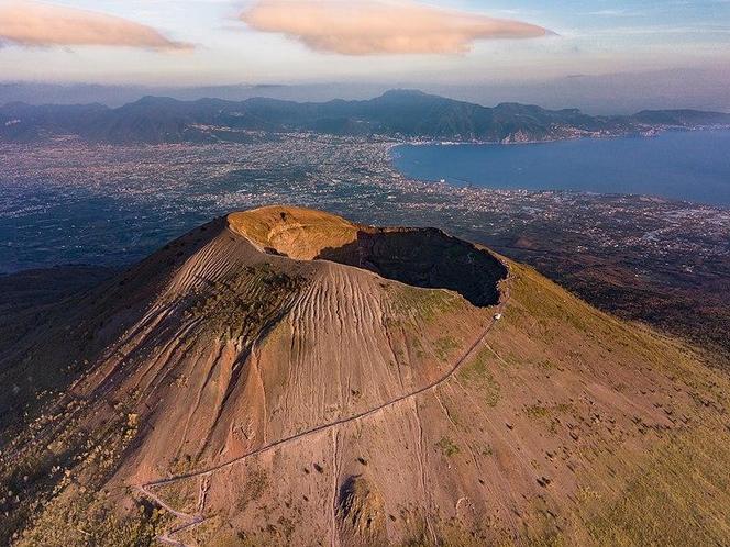 Wezuwiusz - zdjęcia wulkanu w Neapolu