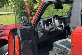 Wnętrze Forda Bronco