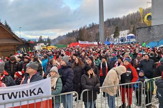 Kibice w czasie Pucharu Świata w Skokach Narciarskich w Wiśle ZDJĘCIA