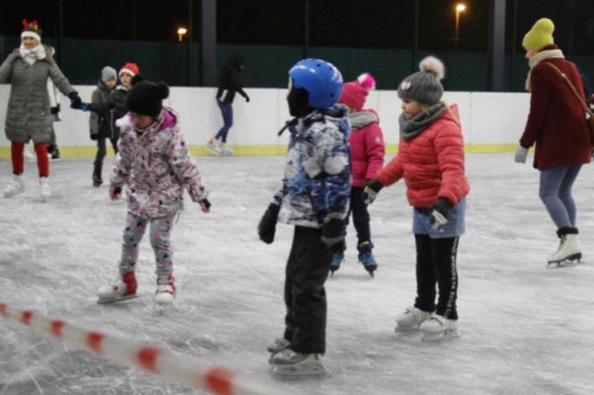 12 osób w trakcie zajęć. Toruń zorganizuje dzieciom ferie zimowe