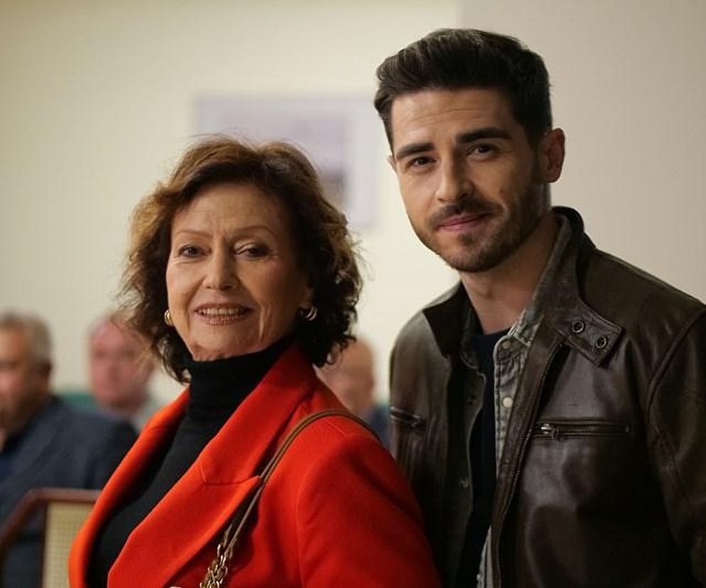 Pierwsza miłość, odcinek 3758: Babcia Kacpra znienawidzi Marysię. Wyrzuci ją z życia wnuka z hukiem? - ZDJĘCIA