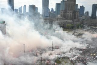 Godzina W 2022. Cała Warszawa stanęła, obchody na rondzie Dmowskiego