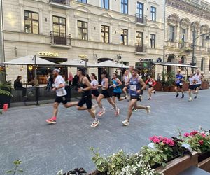 Rossmann Run 2025. Tłumy biegaczy wzięły udział w biegu ulicą Piotrkowską