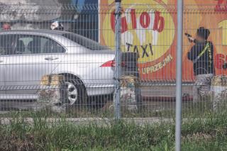 Pożar na Marywilskiej 44. Nieznana osoba z bronią wdarła się na teren centrum 