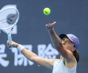 Szok na korcie! Polak przerwał grę Igi Świątek, a ona… nie gryzła się w język