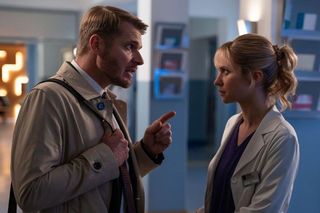 Na dobre i na złe odc. 926. Maks Beger (Tomasz Ciachorowski), Gloria (Aleksandra Grabowska)