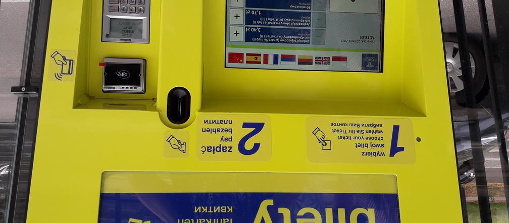 Toruń ma stacjonarne biletomaty. Pasażerowie zadowoleni