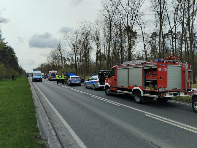 Poważny wypadek w Rybniku. Zderzyły się cztery samochody osobowe 