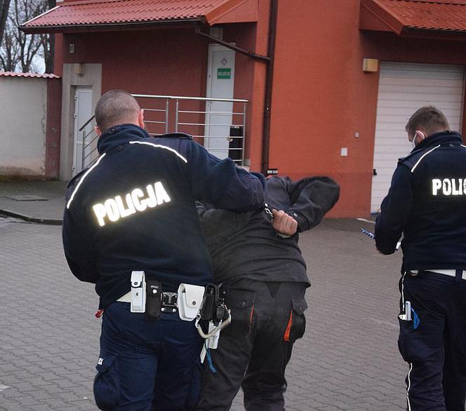 Gmina Puck: Jechał „zygzakiem” miał blisko 3 promile alkoholu - zatrzymał go policjant po służbie 