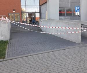 Włamanie do dwóch jubilerów w galerii handlowej w Grudziądzu. Policja szuka sprawców 