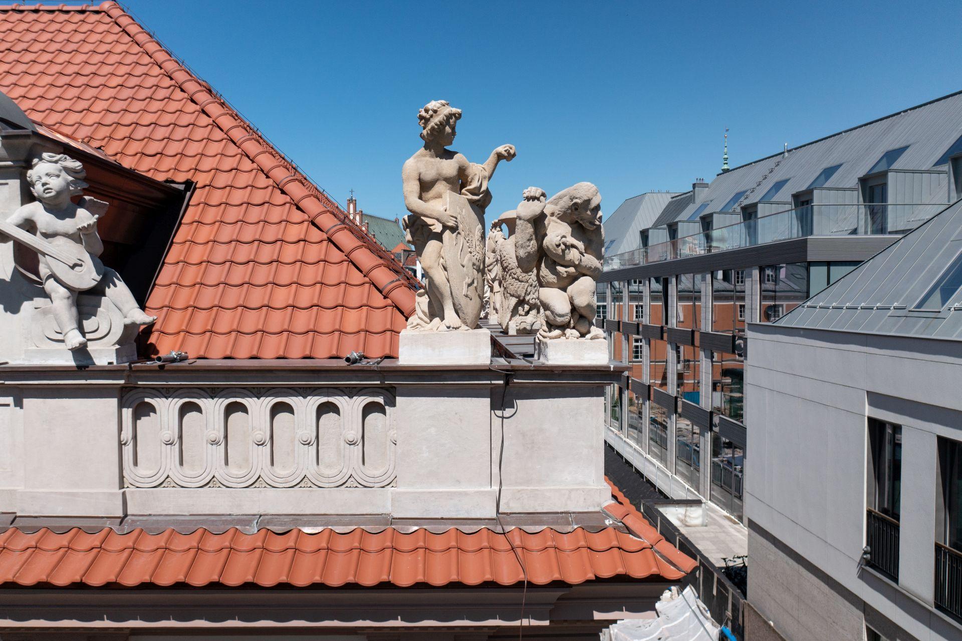 Pałac Branickich w Warszawie: hołd dla budowniczych powojennego miasta