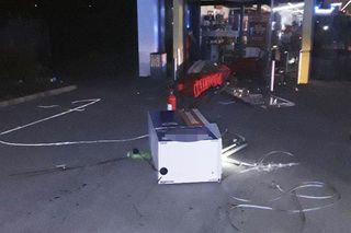 Łódź. Złodzieje próbowali okraść bankomat w Biedronce [ZDJĘCIA].