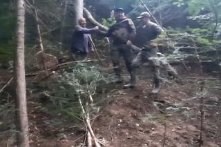 Leśnicy z Dynowa uratowali  sarnę zaplątaną we wnyki [ZDJĘCIA]