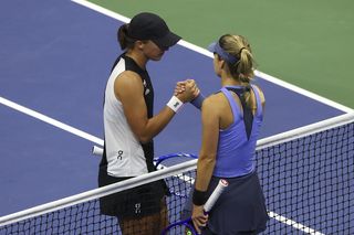 Iga Świątek w 1/8 finału US Open. Trudny mecz i awans Polki po zaciętej walce z Kalinską