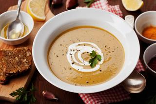 Jak zagęścić zupę krem? 4 łatwe i szybkie triki na uratowanie za rzadkiej kremowej zupy