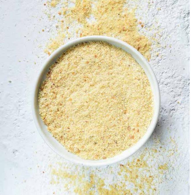 Domowa, bezglutenowa bułka tarta - czym panierować bez glutenu