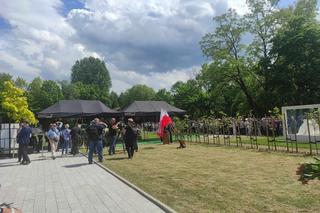 Pogrzeb Jacka Zielińskiego - tłumy na cmentarzu