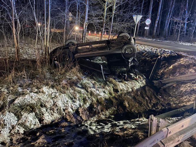 Groźny wypadek w Pyskowicach. Trzy osoby trafiły do szpitala