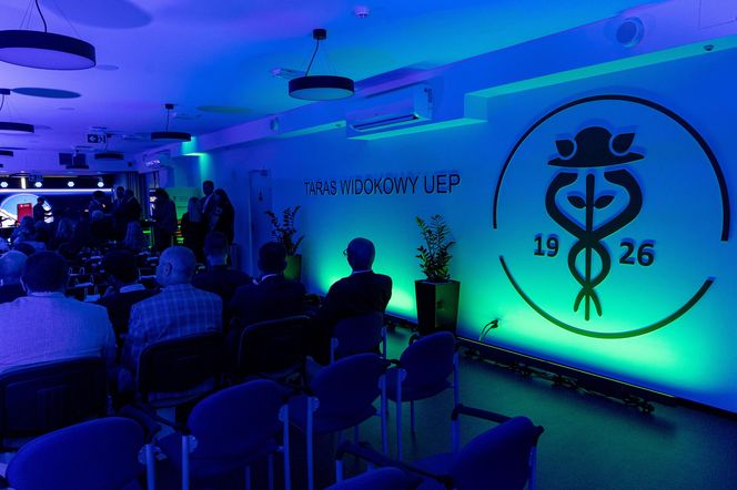 Po latach otwiera się taras widokowy w słynnym poznańskim wieżowcu