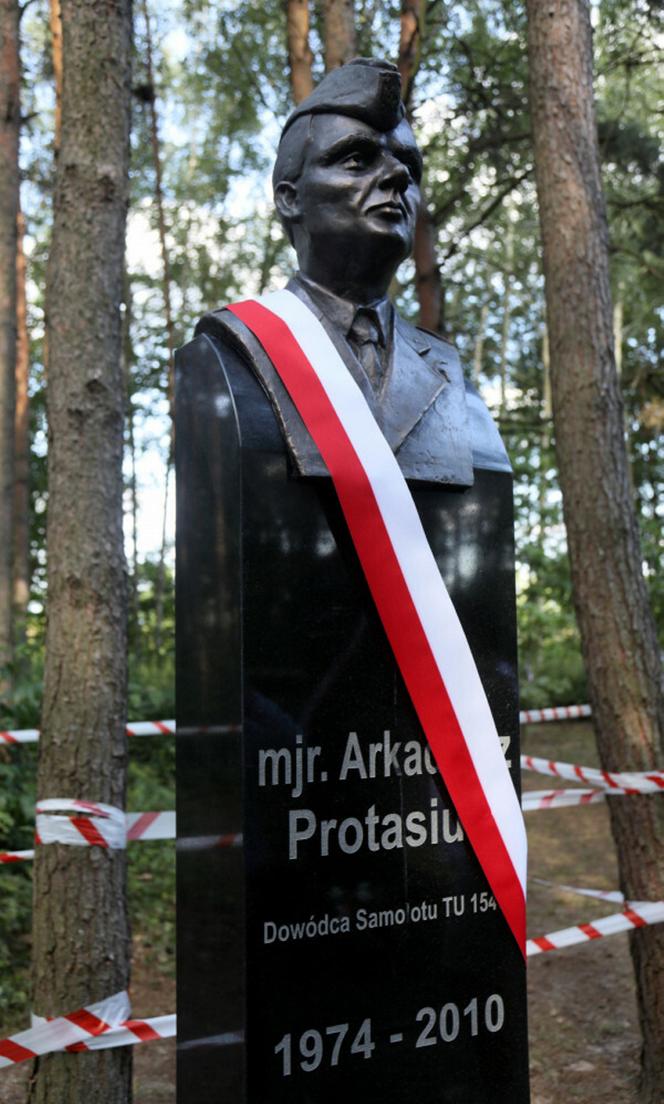 Pomnik kapitana Arkadiusza Protasiuka