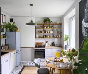 Mieszkanie 45 m² po wielkiej metamorfozie – kuchnia otwarta na salon