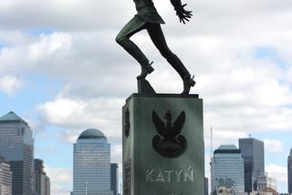 6700 podpisów pod petycją o referendum w sprawie Pomnika Katyńskiego