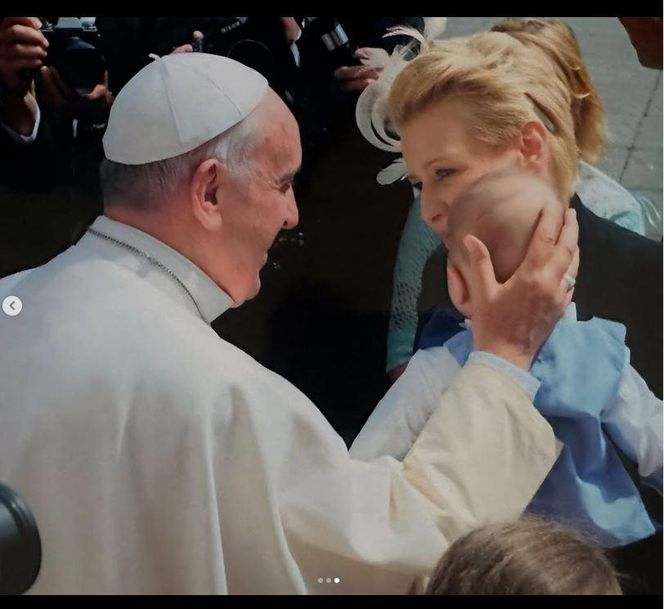 Te gwiazdy żegnają papieża Franciszka 
