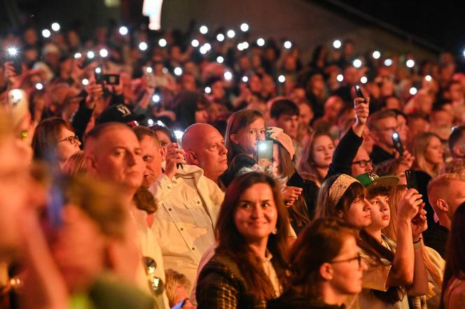 Występ Juli Wieniawy w Sopocie podzielił fanów. Nie brakuje głosów krytki