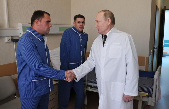 Władimir Putin w szpitalu! Kreml ujawnia zdjęcia