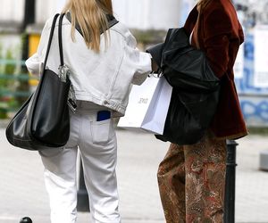 Agnieszka Woźniak-Starak zamieniła eko elektryczna Teslę na potężnego Defendera za 400 tyś.