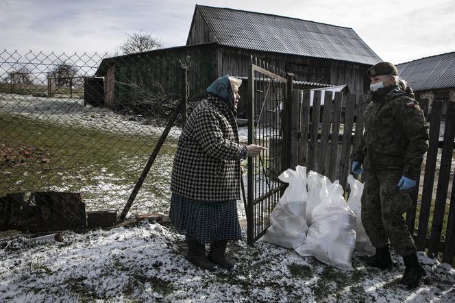 Terytorialsi pomagają mieszkańcom powiatu kraśnickiego