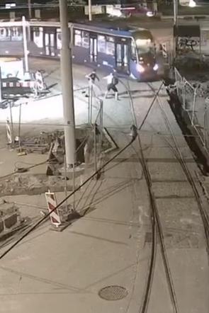 Brutalny atak na motorniczego MPK Wrocław! Sprawa wepchnął go pod tramwaj [ZDJĘCIA]