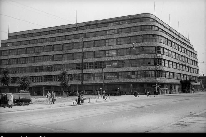 Galeria Renoma we Wrocławiu ma prawie 100 lat. Kto zaprojektował kultowy dom handlowy? 