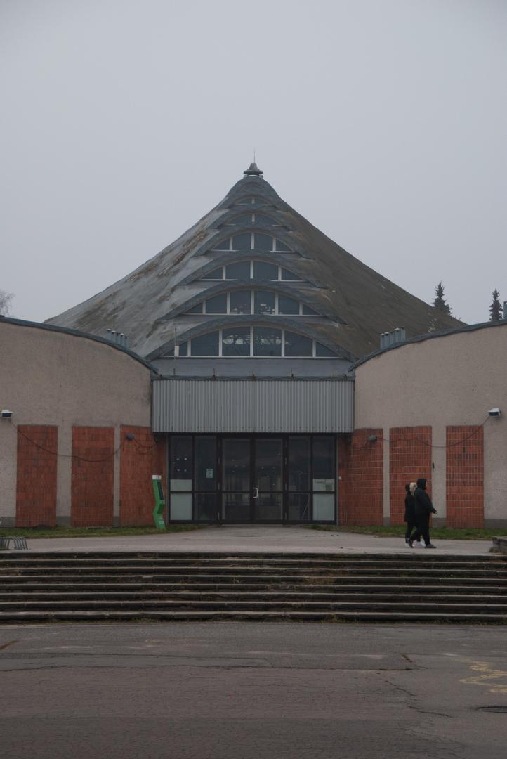 Hala Kapelusz w Parku Śląskim powstała w innowacyjnej technologii. Zobacz zdjęcia wyjątkowego budynku