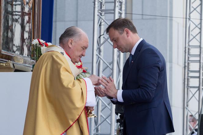 PREZYDENT DUDA RATOWAŁ CIAŁO CHRYSTUSA