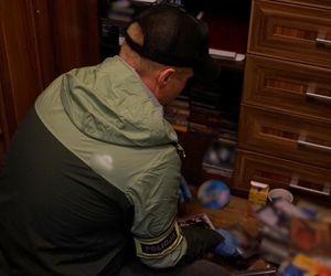 Były dyrektor szpitala w Tucholi zatrzymany! Śledczy: posiadał pornografię z udziałem dzieci i zwierząt