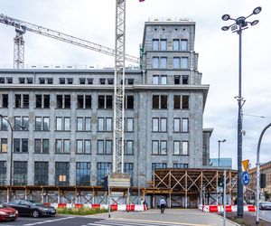 Gmach Banku Gospodarstwa Krajowego w Warszawie w trakcie remontu