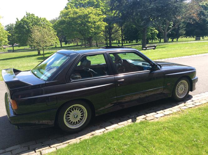 BMW M3 E30 na aukcji