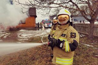 Pożar drewnianego budynku w Majdanie Sieniawskim. Z chaty pozostały zgliszcza