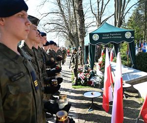 Po 80 latach pochowali ich z honorami. Bohaterscy żołnierze spoczęli na Cmentarzu Wojennym w Kołobrzegu