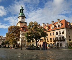 Miasto na Dolnym Śląsku jest siedzibą parku narodowego. Chwalił je nawet prezydent USA