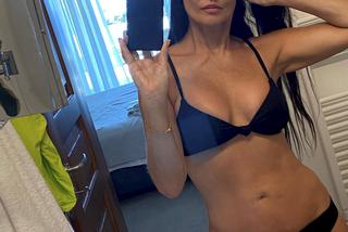 Zrobiła striptiz po 25 latach! Demi Moore pokazała się w bikini. Wygląda na 59 lat?