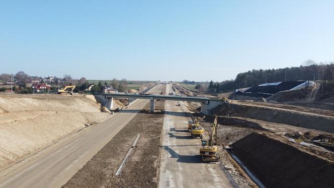 Trwa budowa S7 na odcinku Miechów - Szczepanowice