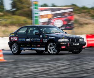 Szybkie samochody, drogowe akrobacje oraz piękne kobiety. Tak było na Tuning Show Expo w Krakowie